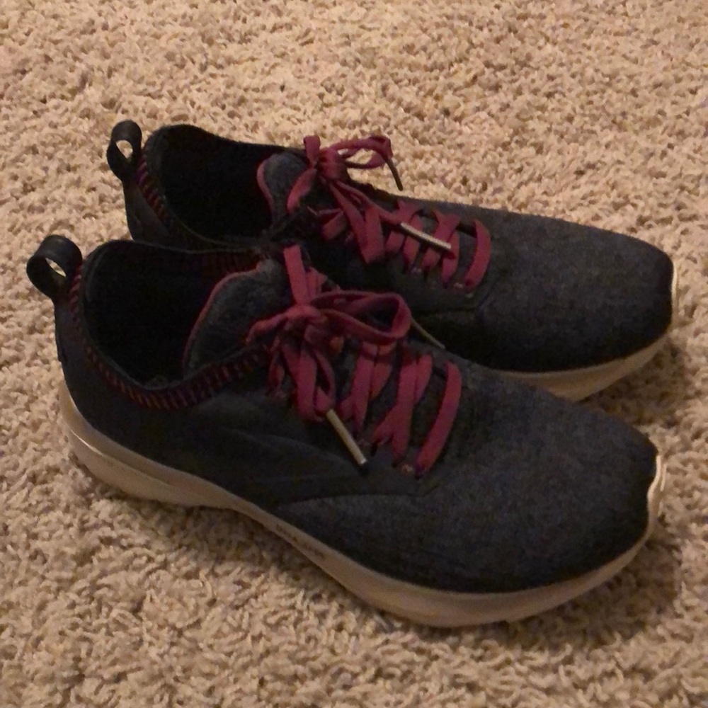 Black grey and maroon Brooks Ricochet